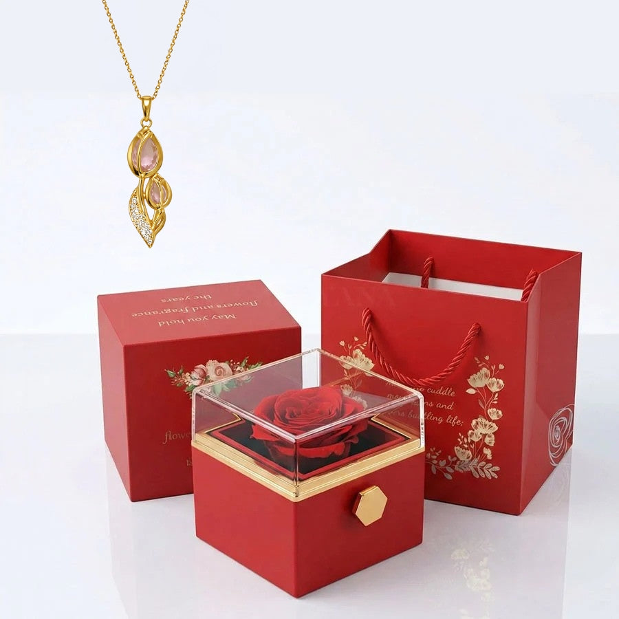 Collier Élégance Florale Doré – Pierre Rose & Détails Brillants