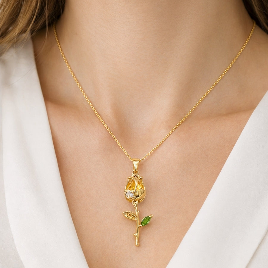 Collier Rose Royale Doré – Design Floral avec Finition Luxe