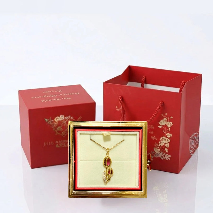 Collier Harmonie Rubis Doré – Pierre Rouge & Éclat Raffiné